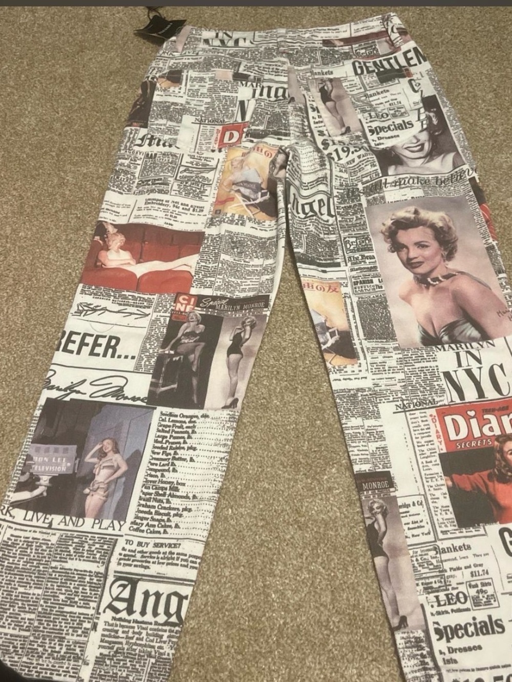 Forever 21 Black-and-Red Newspaper Photo Print Pants - Picture 4 of 4